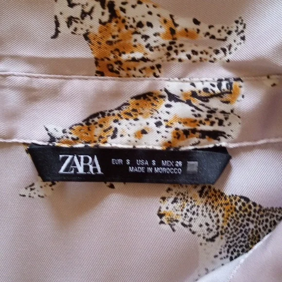 Zara button down animal leopard print long sleeves blouse top EUC - Picture 6 of 9